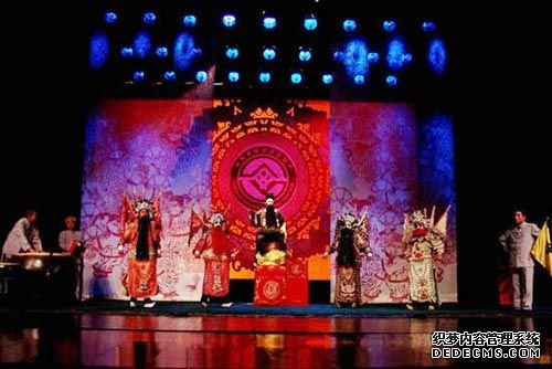 锣鼓杂戏表演