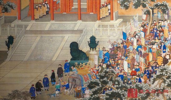 乾隆命宫廷画师绘制的《万国来朝图》（局部），后世多认为乾隆年间错过了英国使臣来朝的开放国家的机会，导致了后来的鸦片战争，高王凌对此持不同看法。 FOTOE 供图