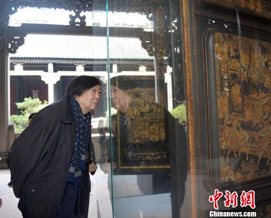 点击进入下一页